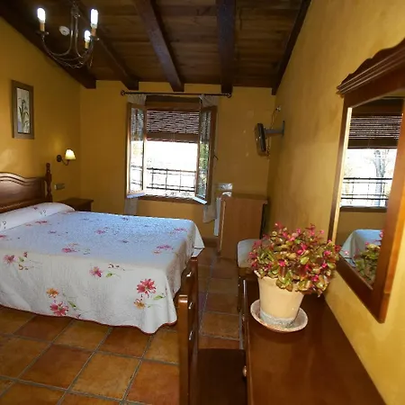 Hotel Enrique Calvillo *